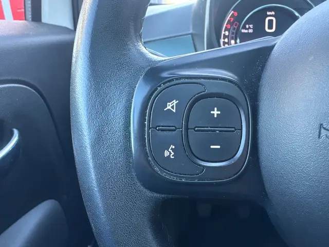 Fiat 500 1.0 Hybrid Rockstar 2020 Hybride Benzine 18