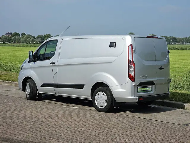 Ford Transit Custom 2.0 2021 Diesel 6