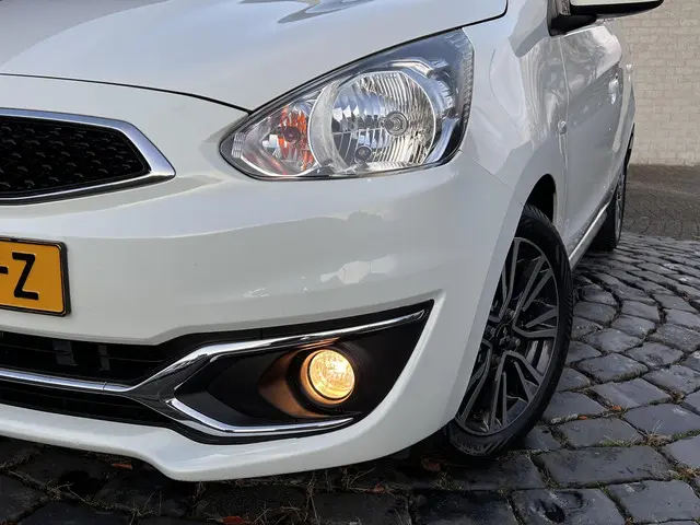 Mitsubishi Space Star 1.2 Invite 2019 Benzine 19