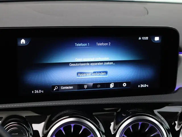 Mercedes-Benz A-Klasse 200 AMG Line 2022 Benzine 22