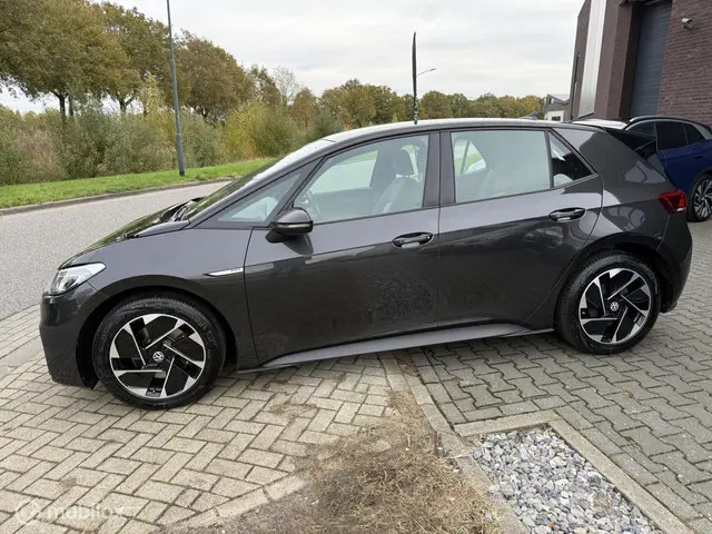 Volkswagen ID.3 Life 58 kWh 2021 Elektrisch 8