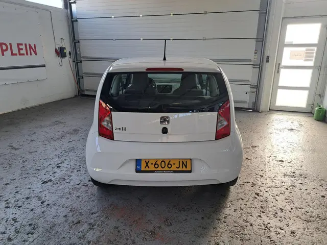SEAT Mii 1.0 Style Chic 2013 Benzine 6