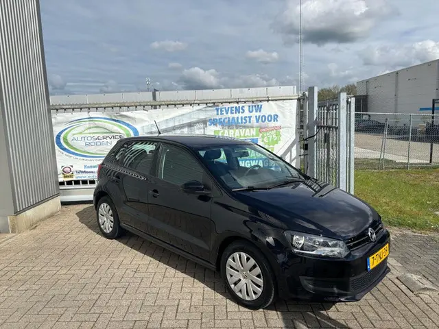 Volkswagen Polo 2