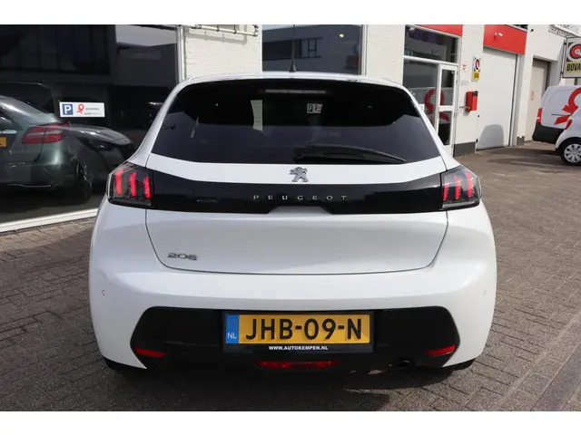 Peugeot 208 1.2 100PK BLUE LEASE ALLURE 2021 Benzine 24