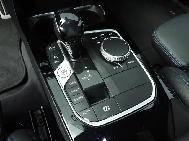 BMW 1 Serie 5-deurs 118i 2021 Benzine 16