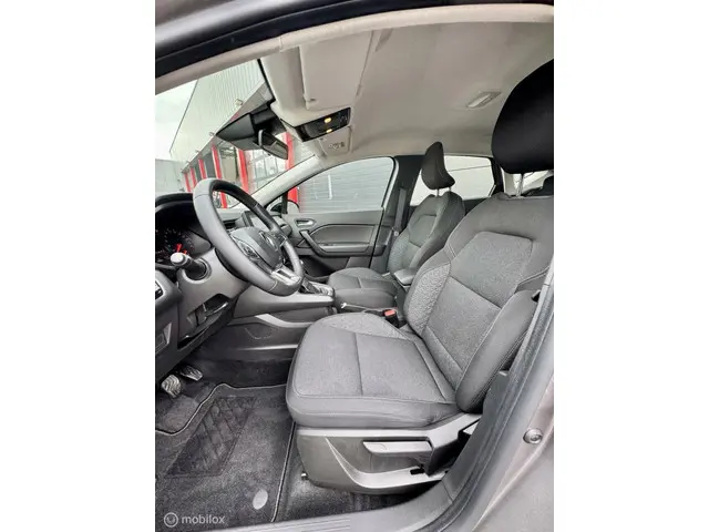 Renault Captur 1.0 TCe 90 evolution 2024 Benzine 12