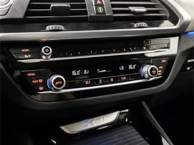 BMW X3 xDrive30e Sportline 2020 Hybride Benzine 9