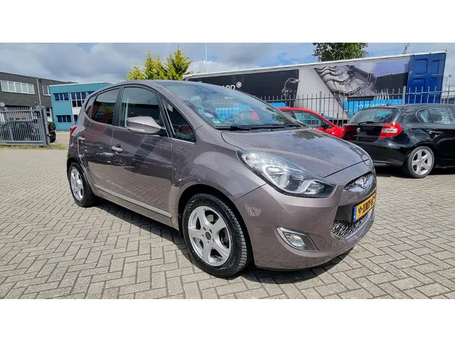 Hyundai ix20 1.6i i-Catcher 2014 Benzine 3