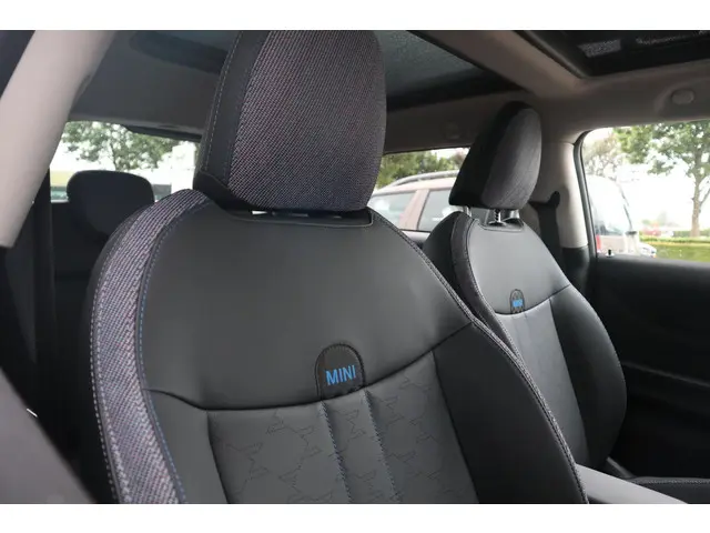MINI 3-Deurs Cooper C 2024 Benzine 20