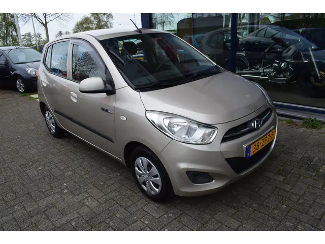 Hyundai i10 1.0 i-Drive Cool 2013 Benzine 4