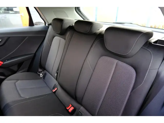Audi Q2 30 TFSI Sport Aut. Navi|Clima|LMV 2019 Benzine 26