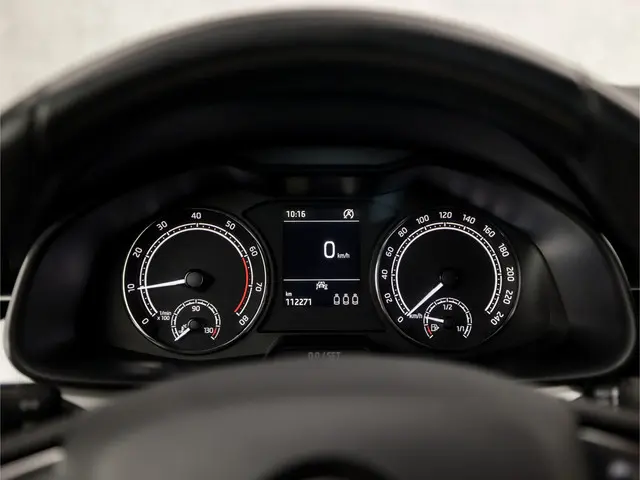 Škoda Kamiq 1.0 TSI Sport 2020 Benzine 21