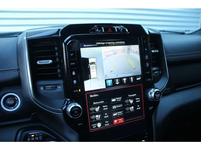 Dodge Ram 1500 5.7 V8 4x4 Crew Cab Laramie 2021 LPG/Gas 18