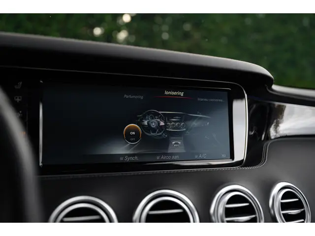 Mercedes-Benz S-Klasse Coupé AMG 65 2015 Benzine 23