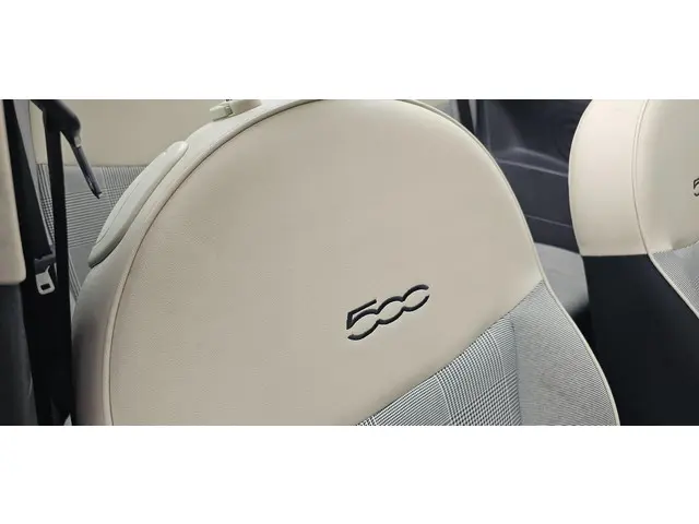 Fiat 500C 0.9 TwinAir Turbo Lounge 2015 Benzine 13