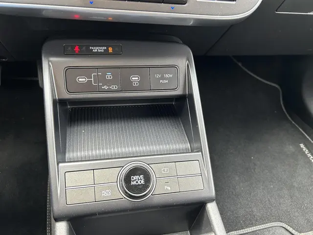 Hyundai Kona 1.6 GDI HEV Comfort 2024 Hybride Benzine 17
