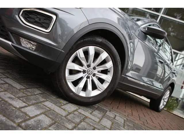 Volkswagen T-Roc 1.5 TSI Sport 2019 Benzine 15