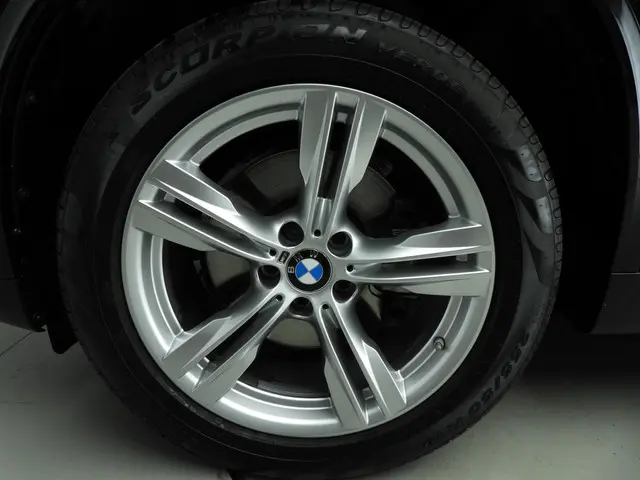BMW X5 xDrive35i 2018 Benzine 46