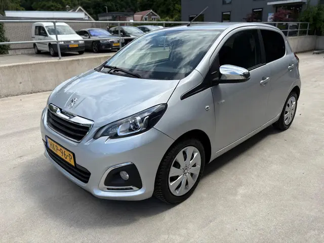 Peugeot 108 1.0 e-VTi Style 2021 Benzine 3