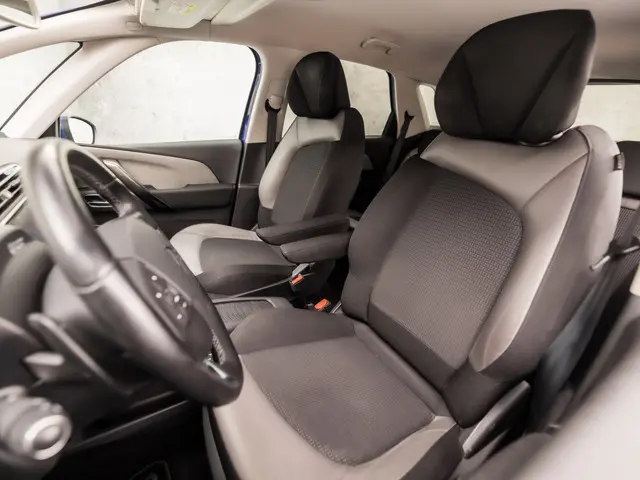 Citroën C4 Picasso 1.6 THP Shine 2017 Benzine 14