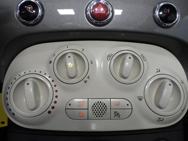 Fiat 500C 1.0 Cabrio Hybrid Dolcevita 2021 Benzine 6