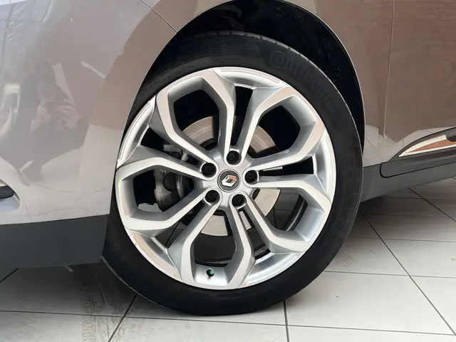 Renault Grand Scénic TCe 116 Zen 2017 Benzine 3