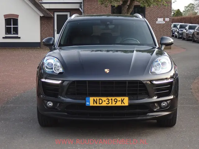 Porsche Macan 2.0 2017 Benzine 2