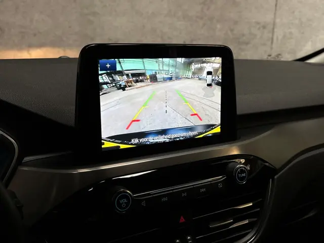 Ford Kuga 2.5 PHEV Titanium 2022 Hybride Benzine 14