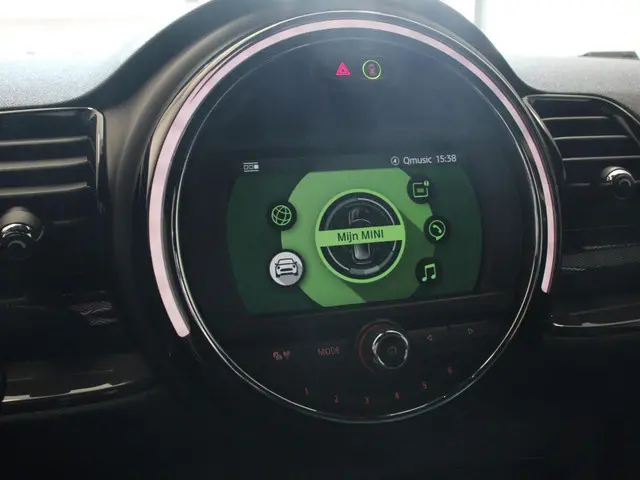 MINI Clubman 1.5 Cooper Chili Hyde Park 2018 Benzine 22