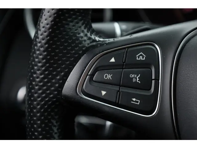Mercedes-Benz C-Klasse 180 Ambition 2015 Benzine 10