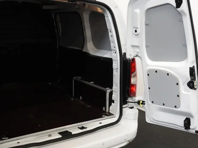 Opel Combo 1.5D L1H1 Edition Automaat 2023 Diesel 30