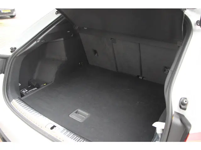 Audi Q3 Sportback 35 TFSI S Edition 2023 Benzine 29