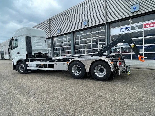 Iveco X-Way 570 6x2 haakarmsysteem 30 ton 2025 Diesel 14