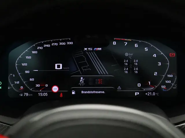 BMW X5 M Competition 2022 Benzine 23