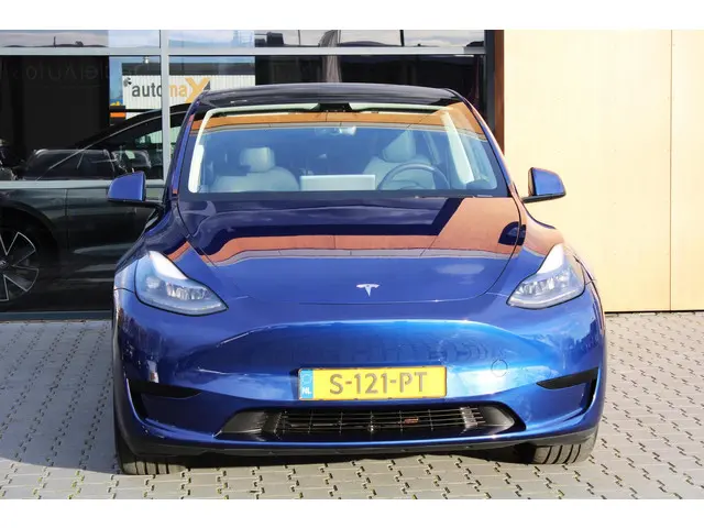 Tesla Model Y RWD 58 kWh 2023 Elektrisch 12