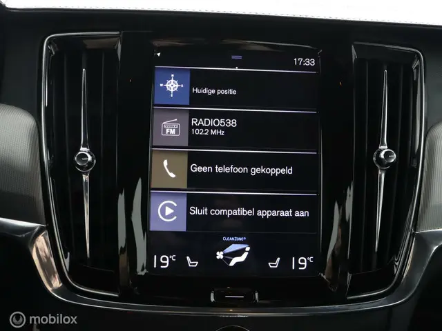 Volvo V90 2.0 T4 R-Design | ACC | PILOT | LEER | 2019 Benzine 12
