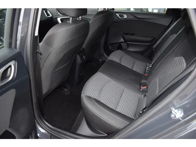 Kia Ceed Sportswagon 1.0 T-GDi DynamicLine 2024 Benzine 5