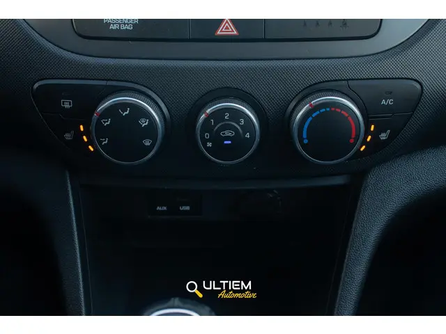 Hyundai i10 1.0i Passion 2016 Benzine 12