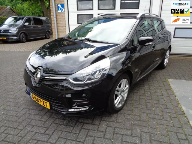 Renault Clio 0.9 TCE Limited 2020 Benzine