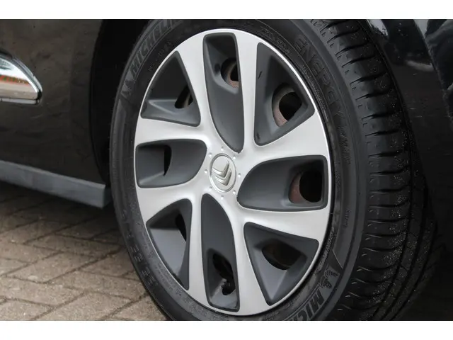 Citroën DS3 1.2 VTi So Chic 2013 Benzine 26