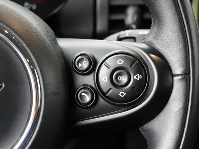 MINI 5-Deurs Cooper 2020 Benzine 20