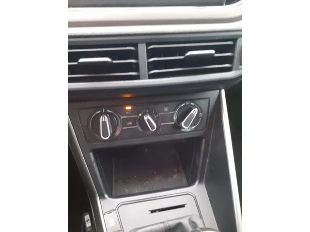 Volkswagen Polo 1.0 MPI Comfortline 2019 Benzine 6