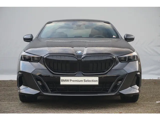 BMW 5 Serie Touring 530e 2025 Hybride Benzine 3