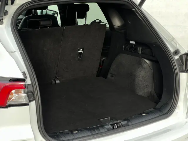 Ford Kuga 2.5 PHEV ST-Line X 2021 Hybride Benzine 9