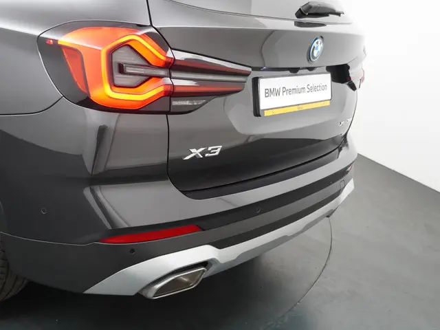 BMW X3 xDrive30e High Executive 2022 Hybride Benzine 28