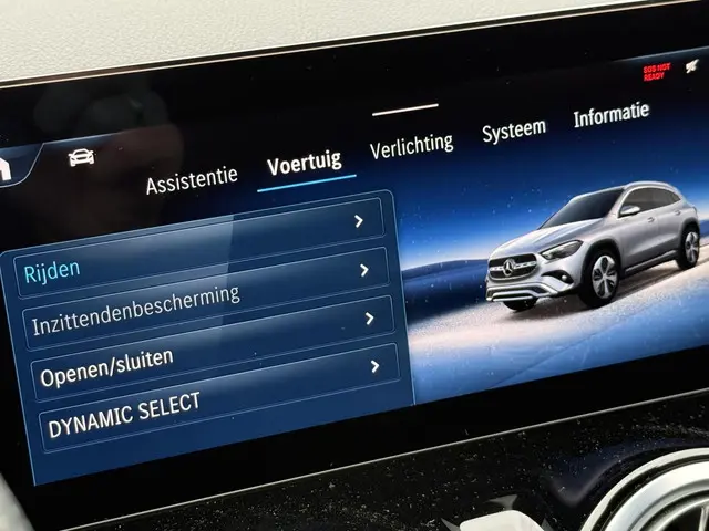 Mercedes-Benz GLA 250 e AMG Line 2024 Hybride Benzine 24