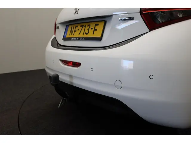 Peugeot 208 1.2 PureTech Blue Lion 2017 Benzine 25