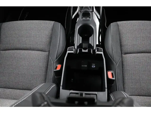 Toyota Corolla Hybrid 140 Dynamic 2025 Hybride Benzine 22