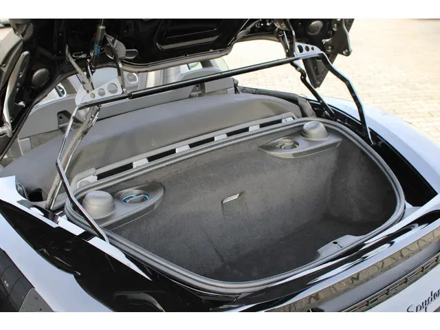 Porsche 718 Spyder 4.0 2023 Benzine 17