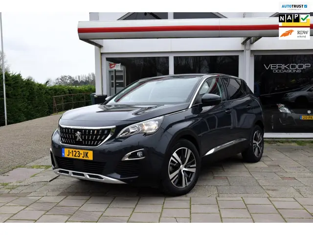 Peugeot 3008 1.2 PureTech Blue Lease Premium 2019 Benzine 1